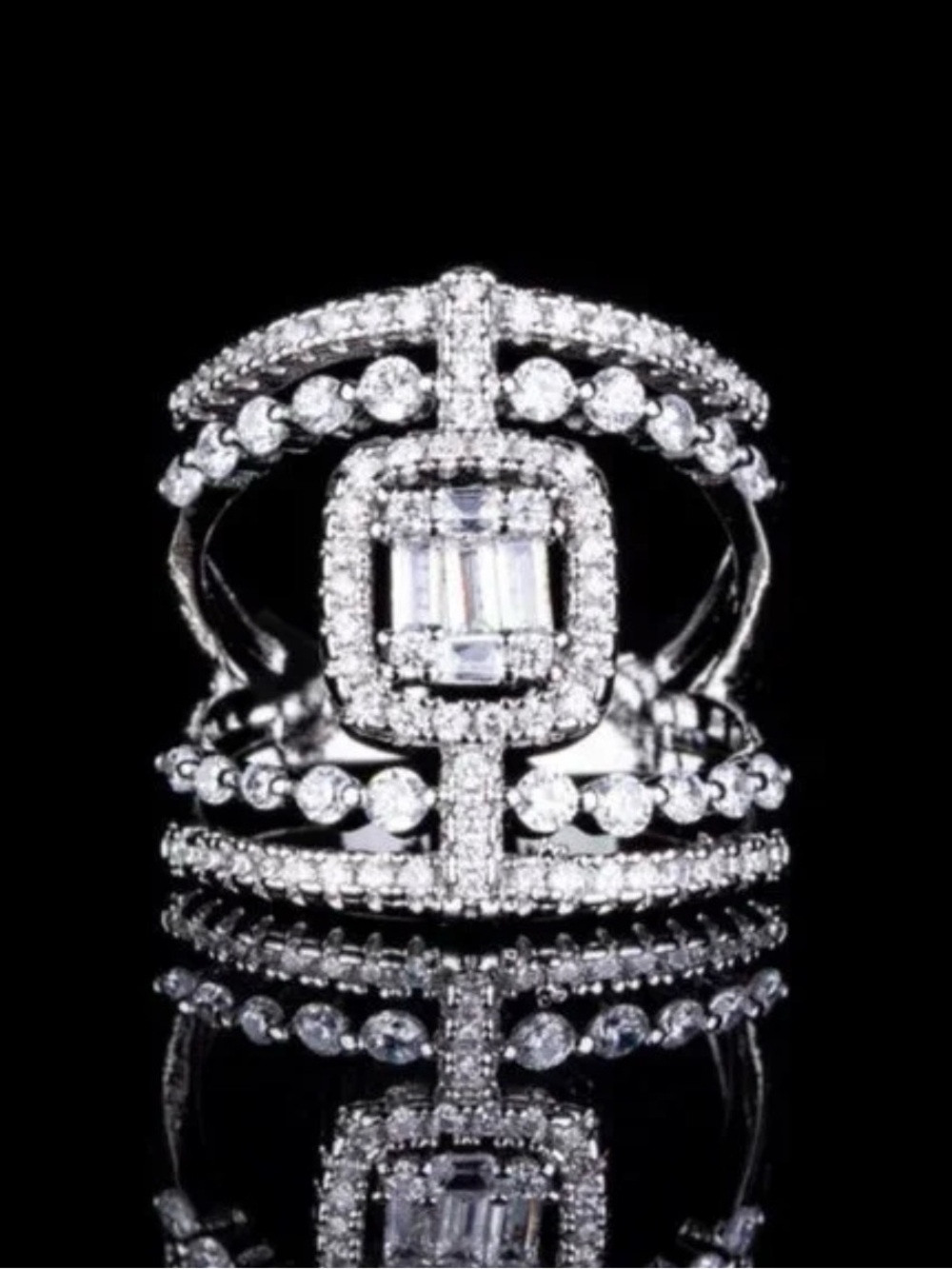 18K White Gold Baguette and Round Diamond Wide Three Row Ring Sz 6